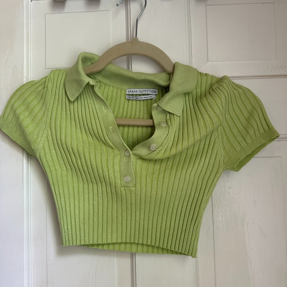 urban outfitters bright green cropped collared tee